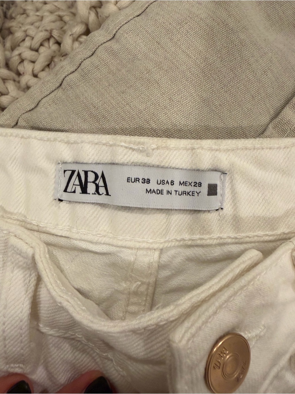 Zara Cream Straight-Leg Jeans